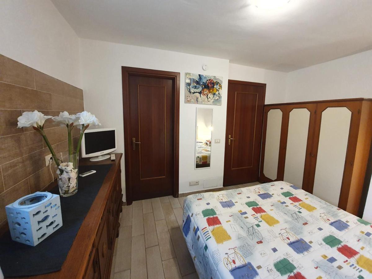 Casa Del Mare Apartment Формия Екстериор снимка